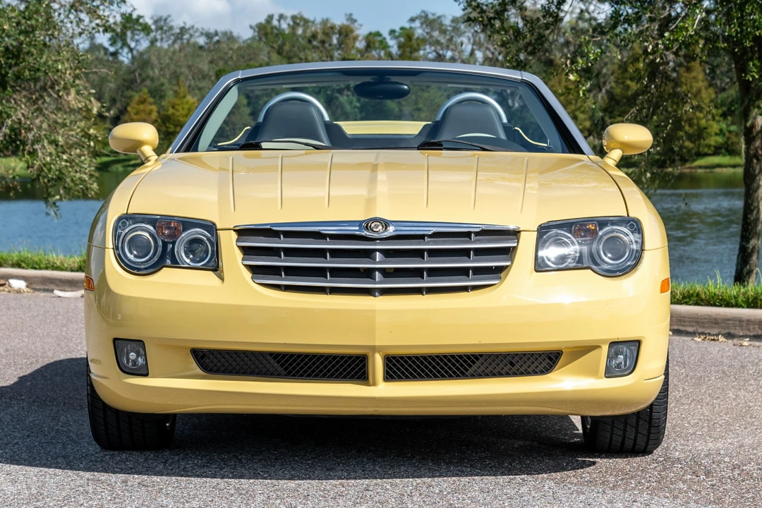 2005 Chrysler Crossfire - Image 9 of 31
