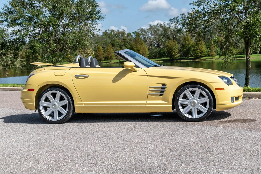 2005 Chrysler Crossfire - Image 7 of 31