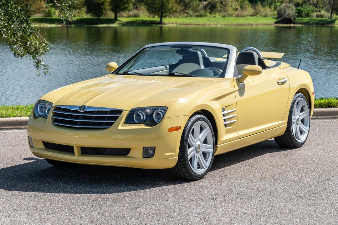 2005 Chrysler Crossfire - Image 2 of 31