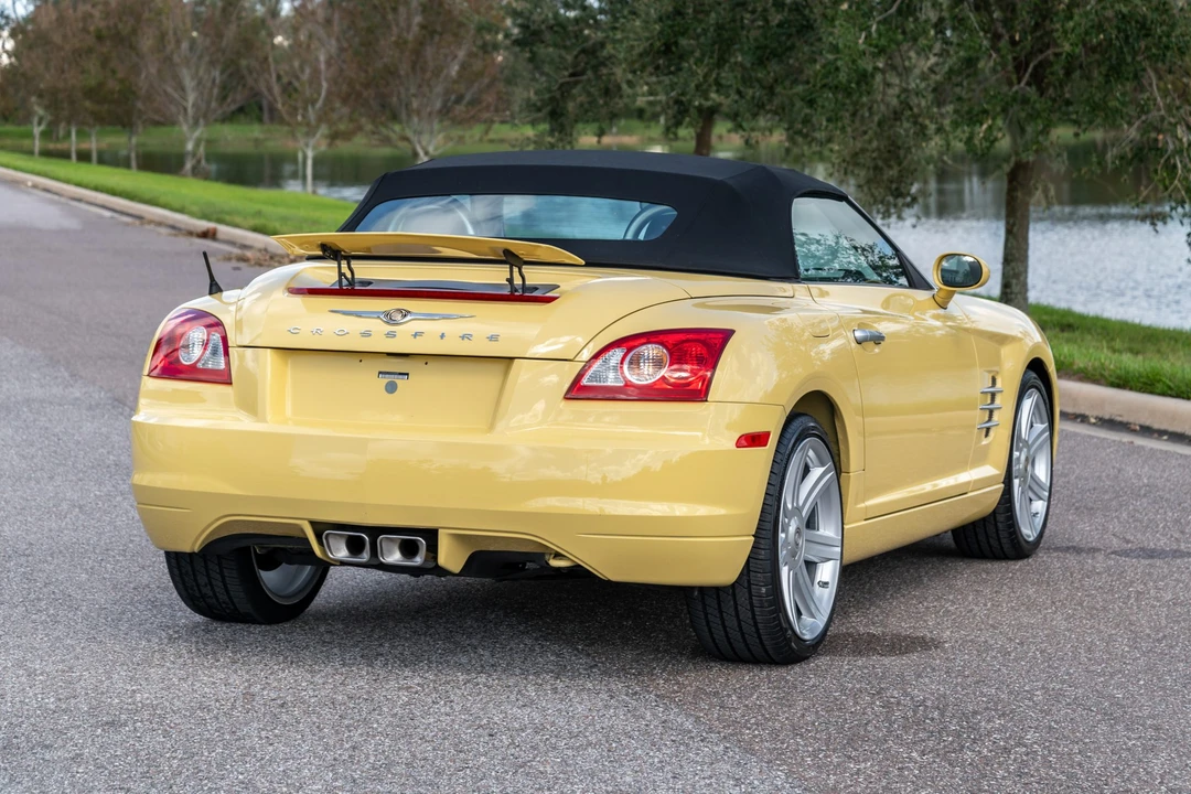 2005 Chrysler Crossfire - Image 15 of 31