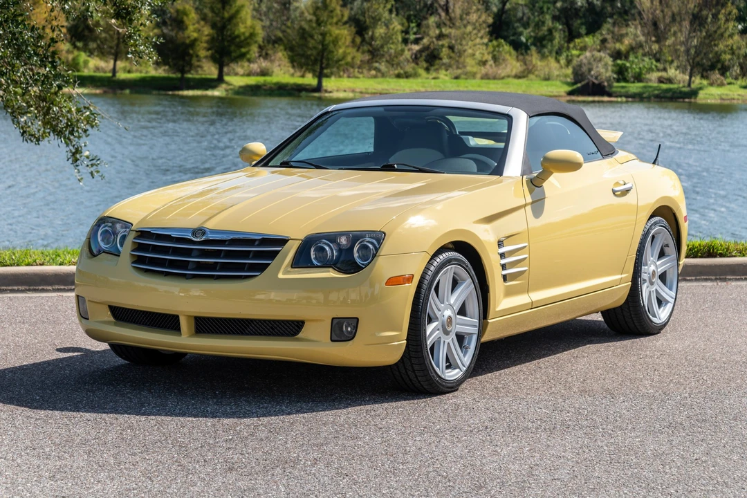 2005 Chrysler Crossfire - Image 10 of 31