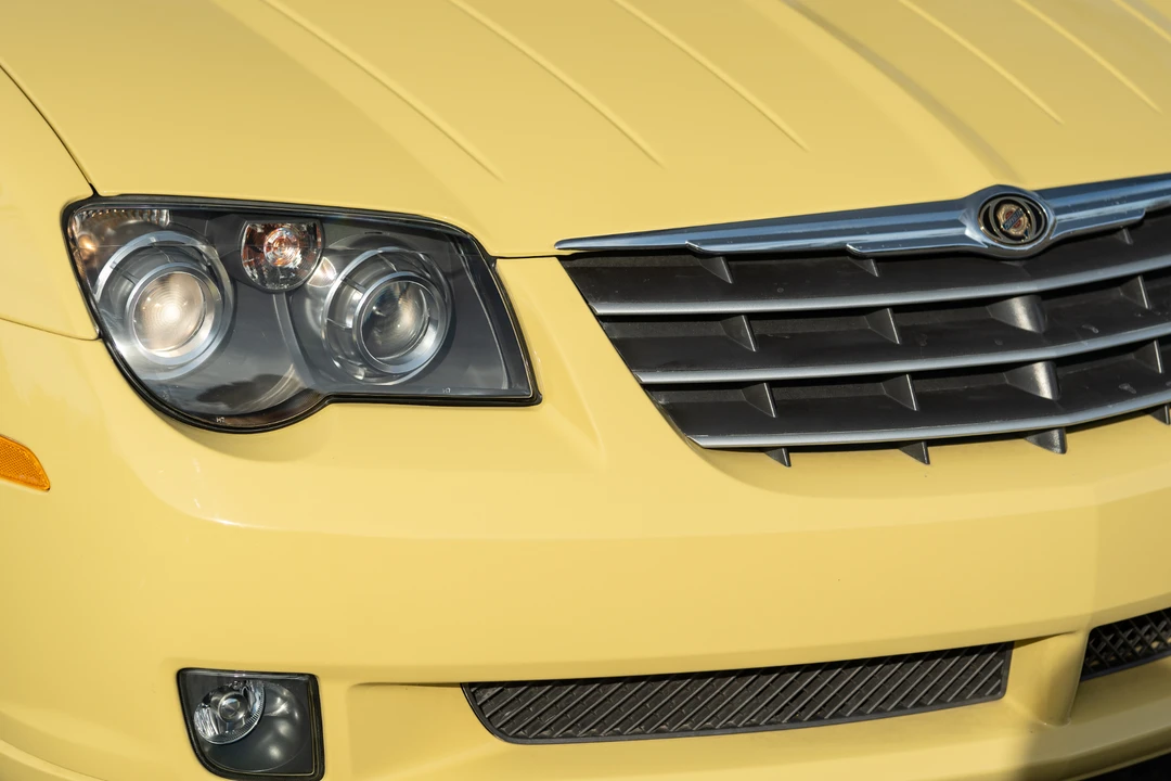 2005 Chrysler Crossfire - Image 16 of 31