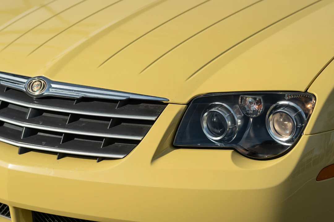 2005 Chrysler Crossfire - Image 19 of 31