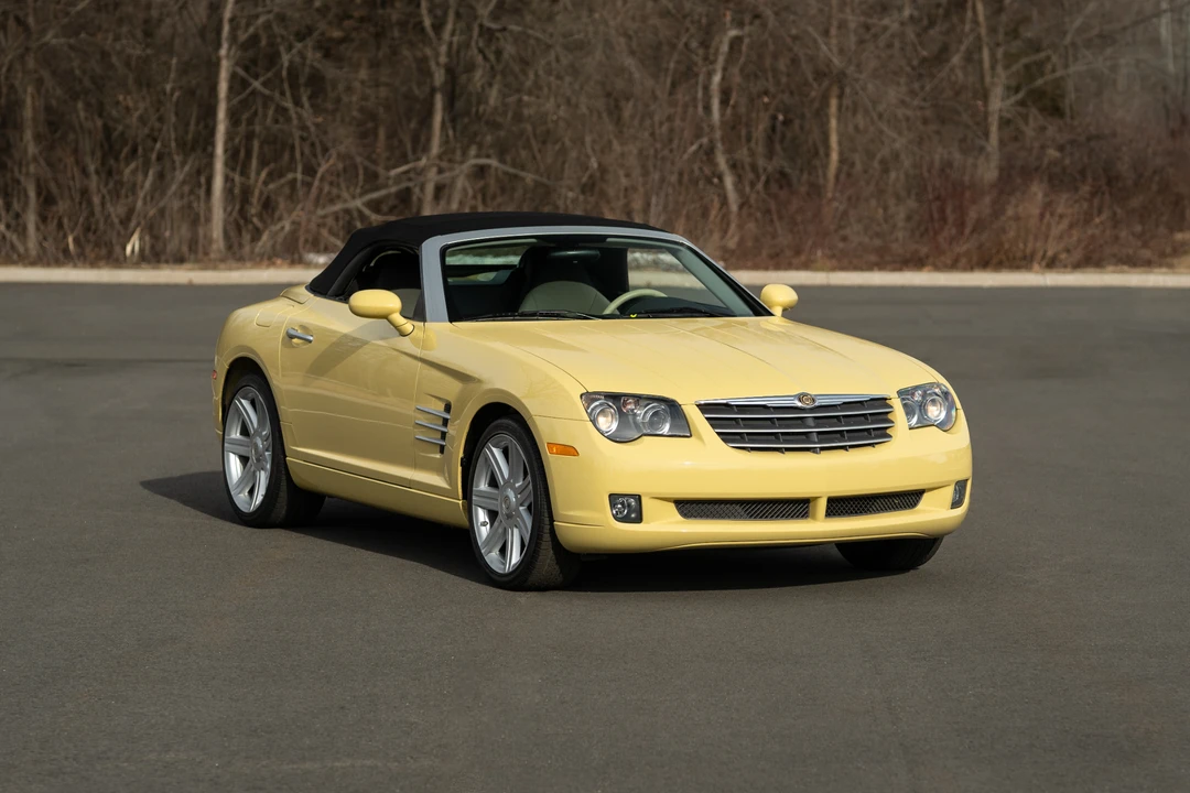 2005 Chrysler Crossfire - Image 11 of 31