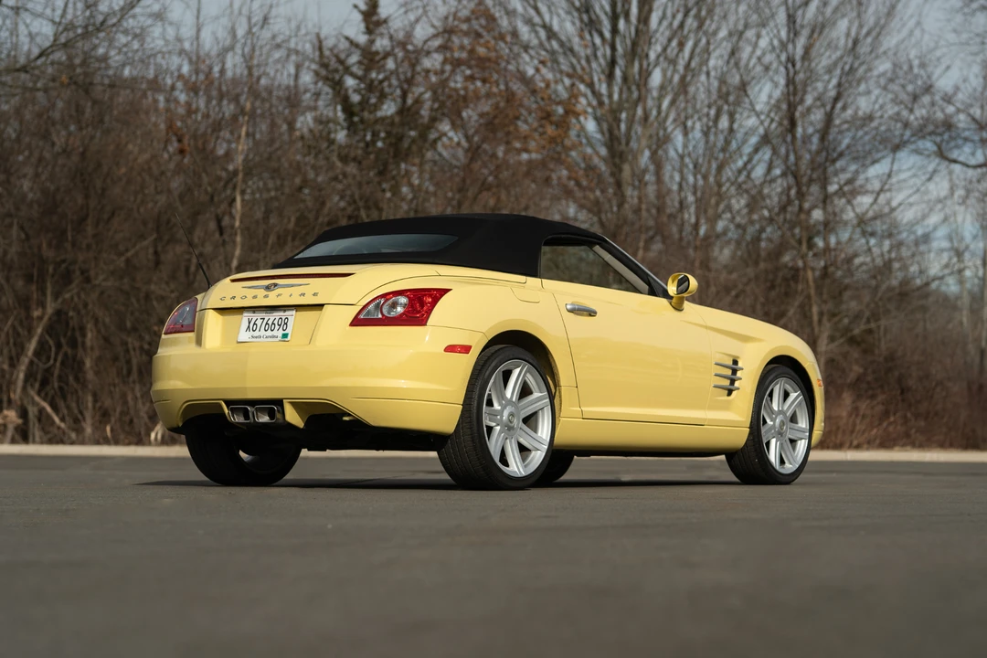 2005 Chrysler Crossfire - Image 8 of 31