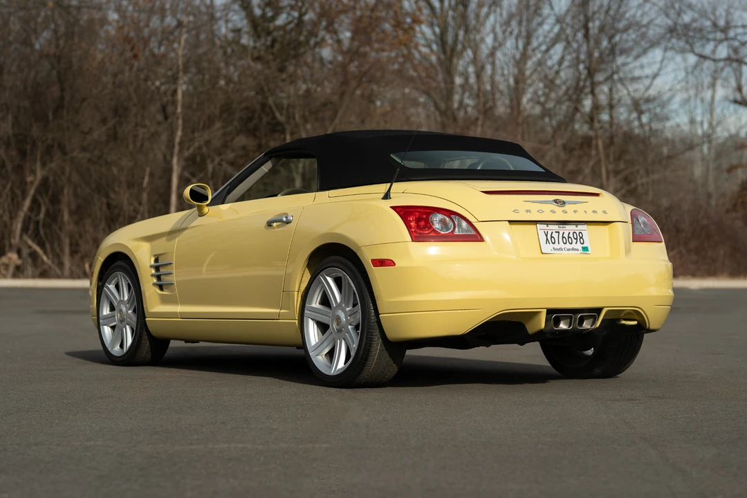 2005 Chrysler Crossfire - Image 5 of 31