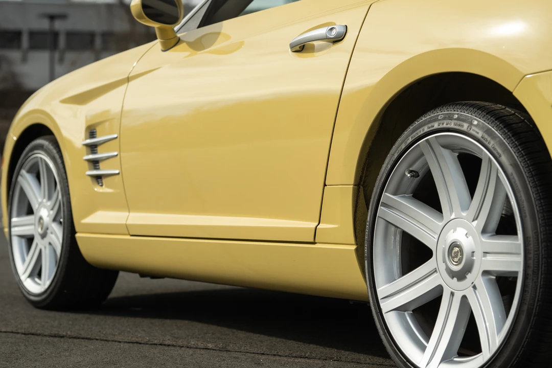 2005 Chrysler Crossfire - Image 25 of 31