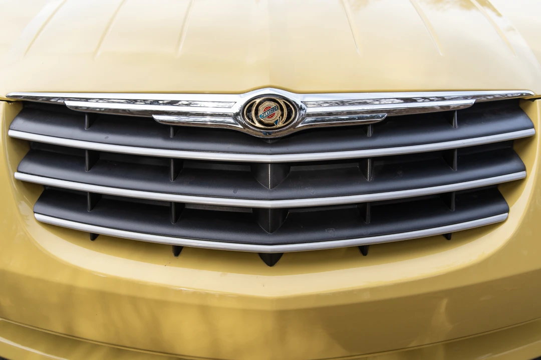 2005 Chrysler Crossfire - Image 17 of 31
