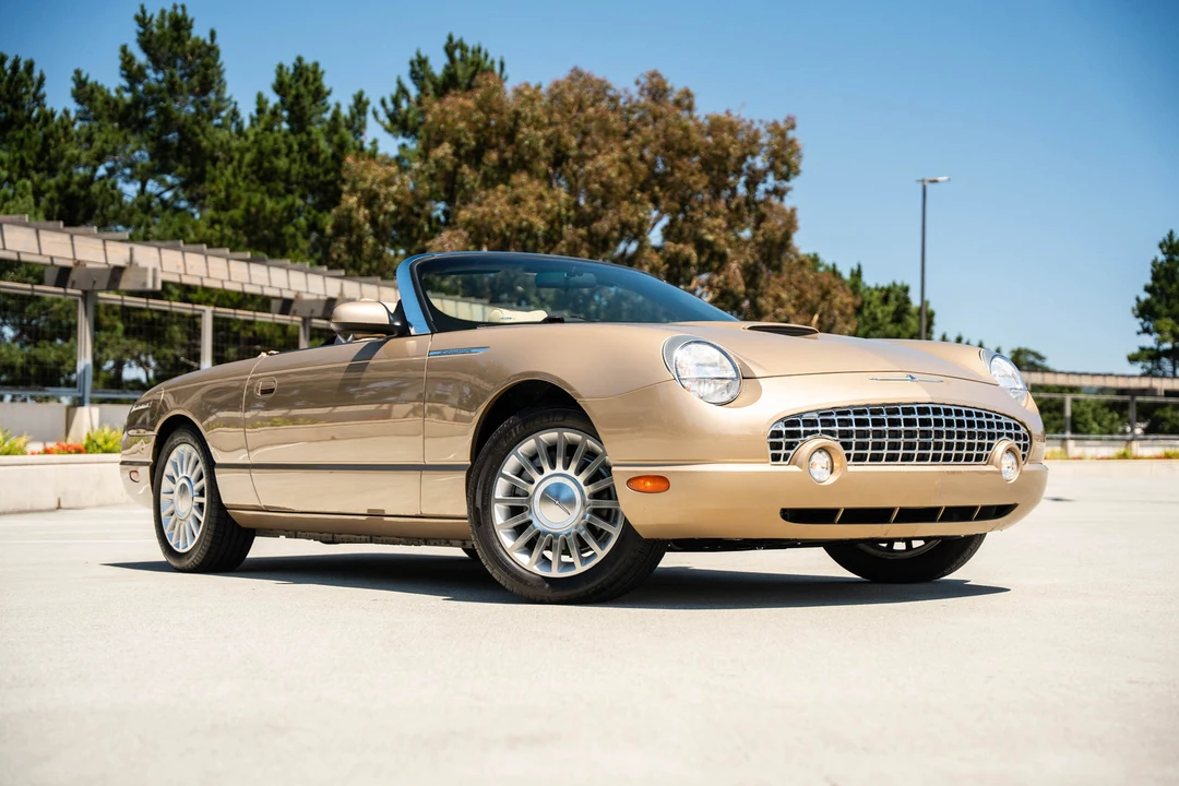 2005 Ford Thunderbird 11th Gen - Image 13 of 31