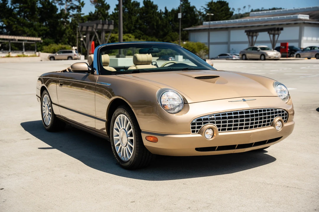 2005 Ford Thunderbird 11th Gen - Image 18 of 31