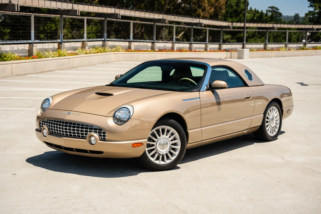 2005 Ford Thunderbird 11th Gen - Image 3 of 31