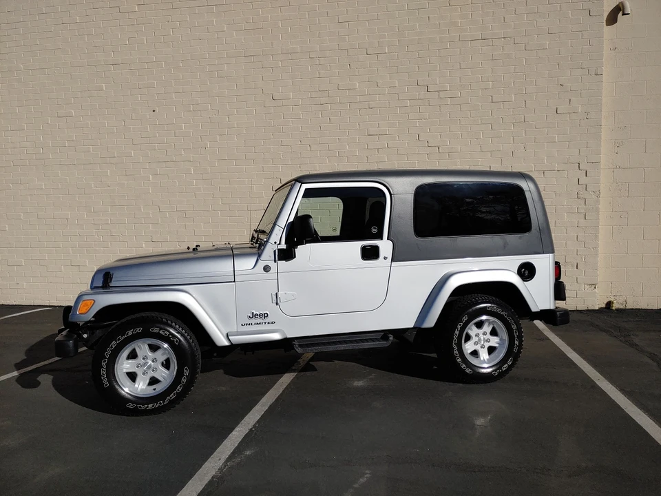 2005 Jeep TJ Wrangler - Image 17 of 31