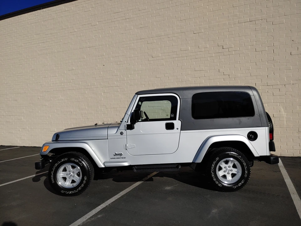 2005 Jeep TJ Wrangler - Image 16 of 31