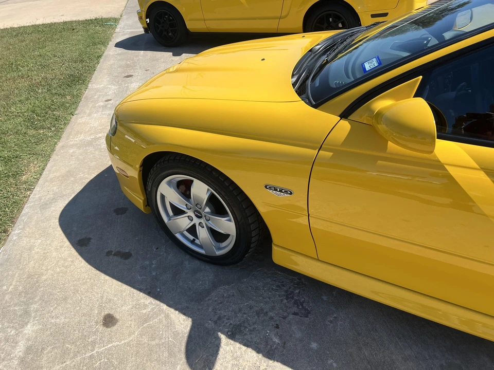 2005 Pontiac GTO 4th Gen - Image 16 of 31