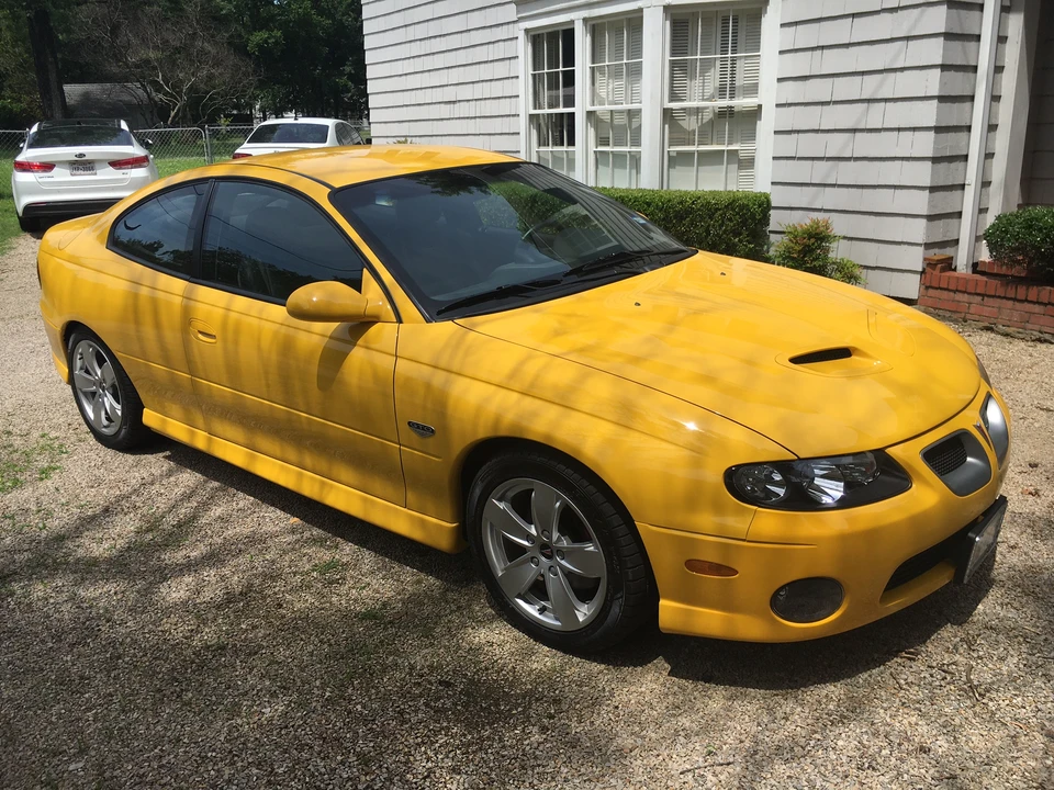 2005 Pontiac GTO 4th Gen - Image 14 of 31