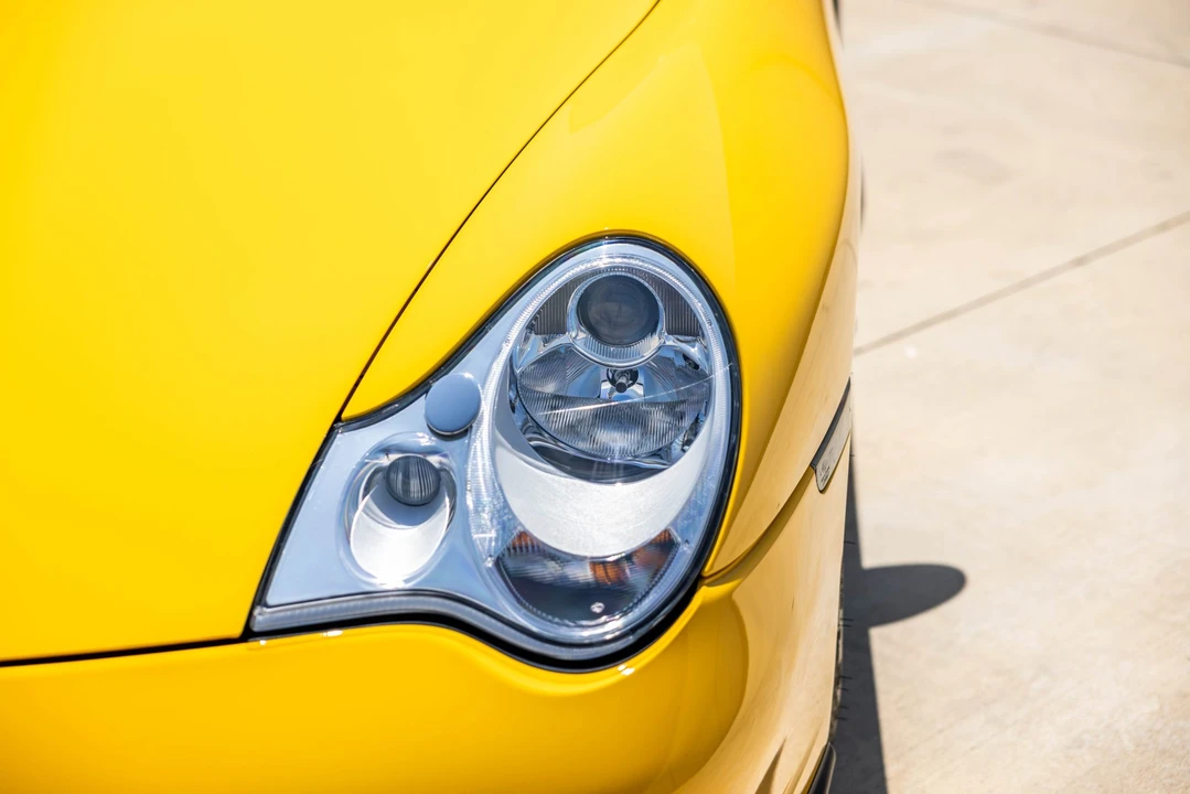 2005 Porsche 996 Turbo - Image 15 of 31