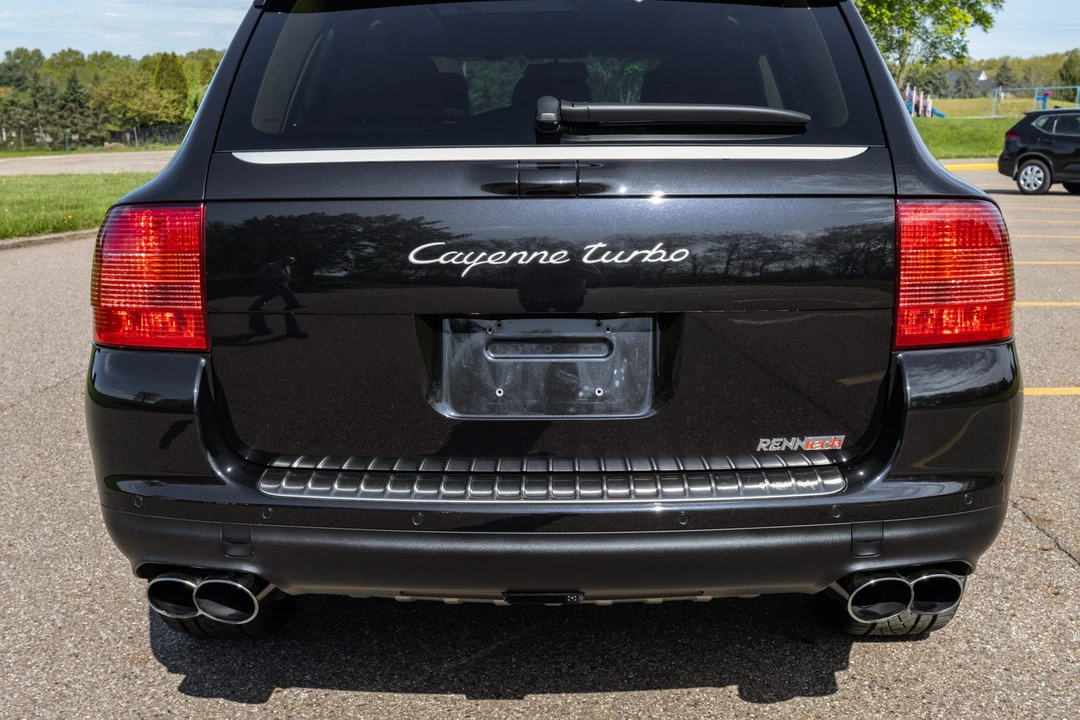 2005 Porsche 955/957 Cayenne Turbo - Image 12 of 31