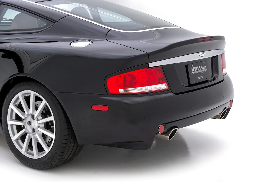 2006 Aston Martin Vanquish 1st Gen - Image 25 of 31