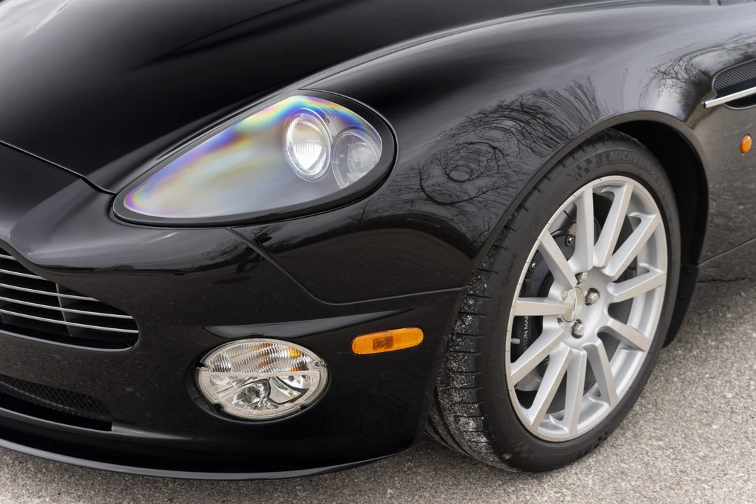2006 Aston Martin Vanquish 1st Gen - Image 30 of 31