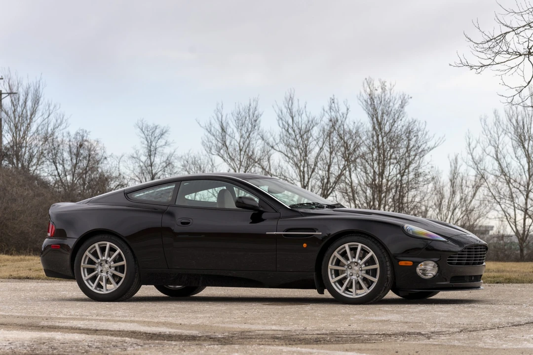 2006 Aston Martin Vanquish 1st Gen - Image 19 of 31