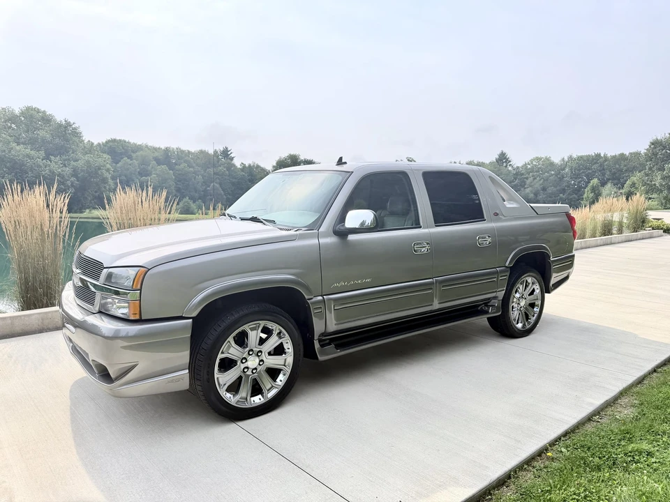 2006 Chevrolet Avalanche - Image 16 of 31