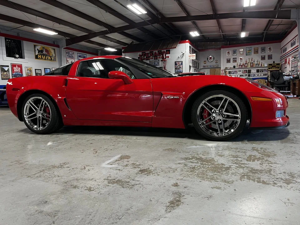 2006 Chevrolet Corvette C6 Z06 - Image 15 of 31