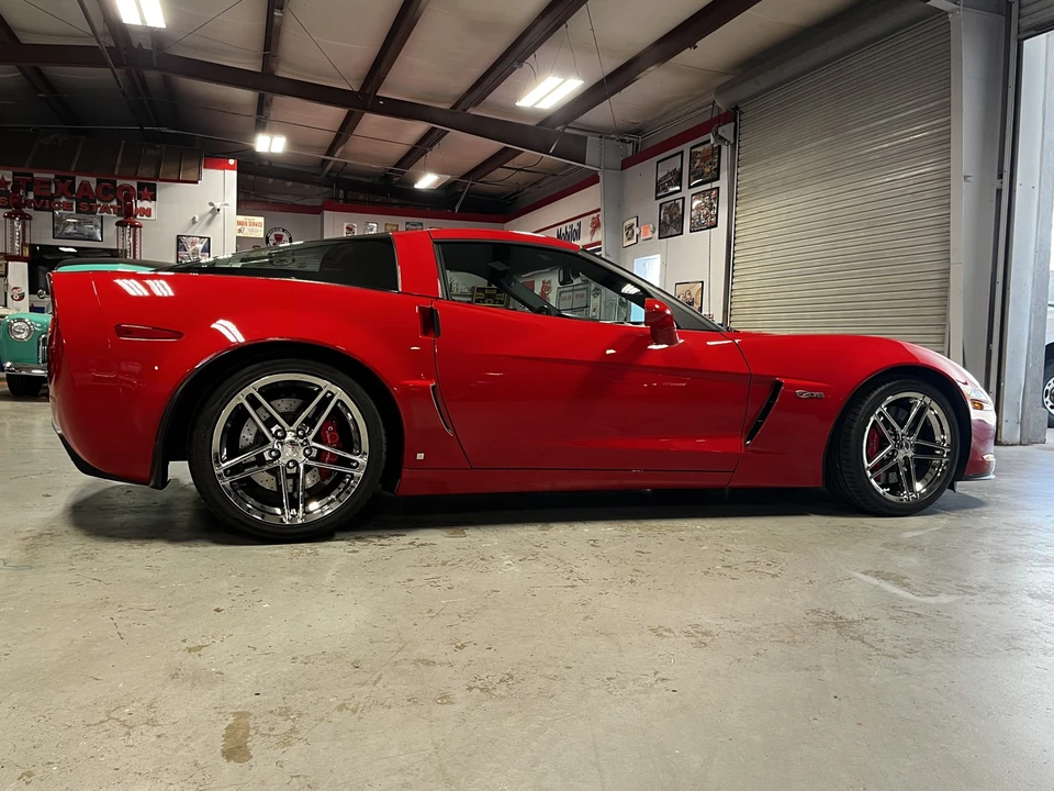 2006 Chevrolet Corvette C6 Z06 - Image 14 of 31