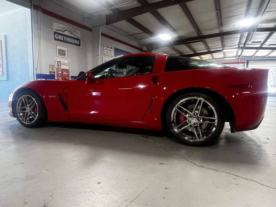 2006 Chevrolet Corvette C6 Z06 - Image 8 of 31