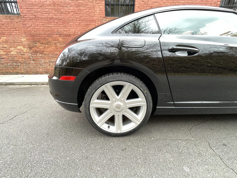 2006 Chrysler Crossfire - Image 26 of 31