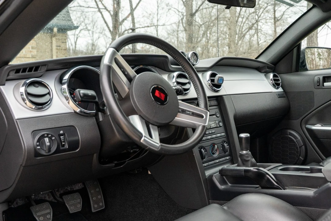 2006 Ford S197 Mustang - Image 5 of 8