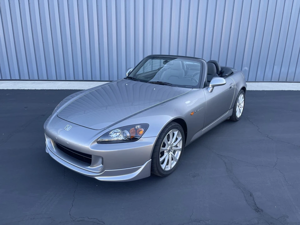 2006 Honda AP2 S2000 - Image 2 of 31