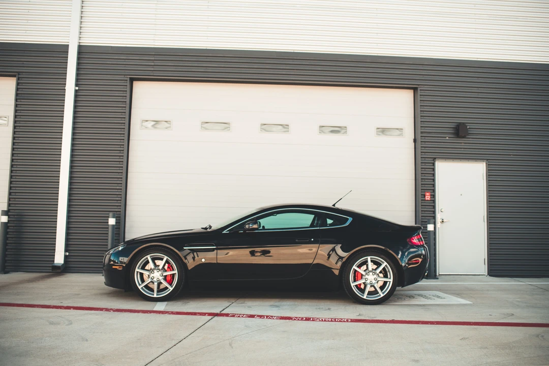 2007 Aston Martin V8 Vantage (2006-2017) - Image 2 of 31