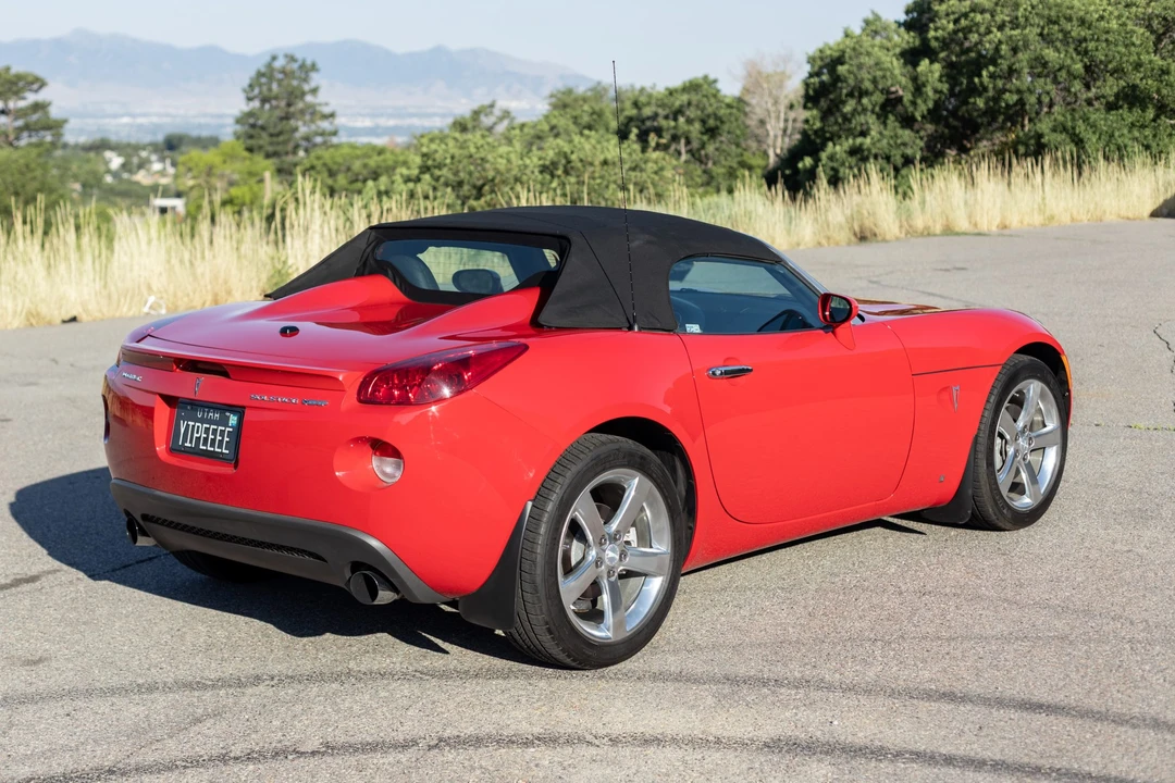 2007 Pontiac Solstice GXP - Image 13 of 31