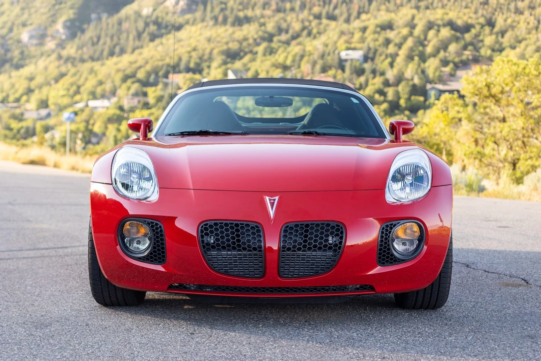 2007 Pontiac Solstice GXP - Image 10 of 31