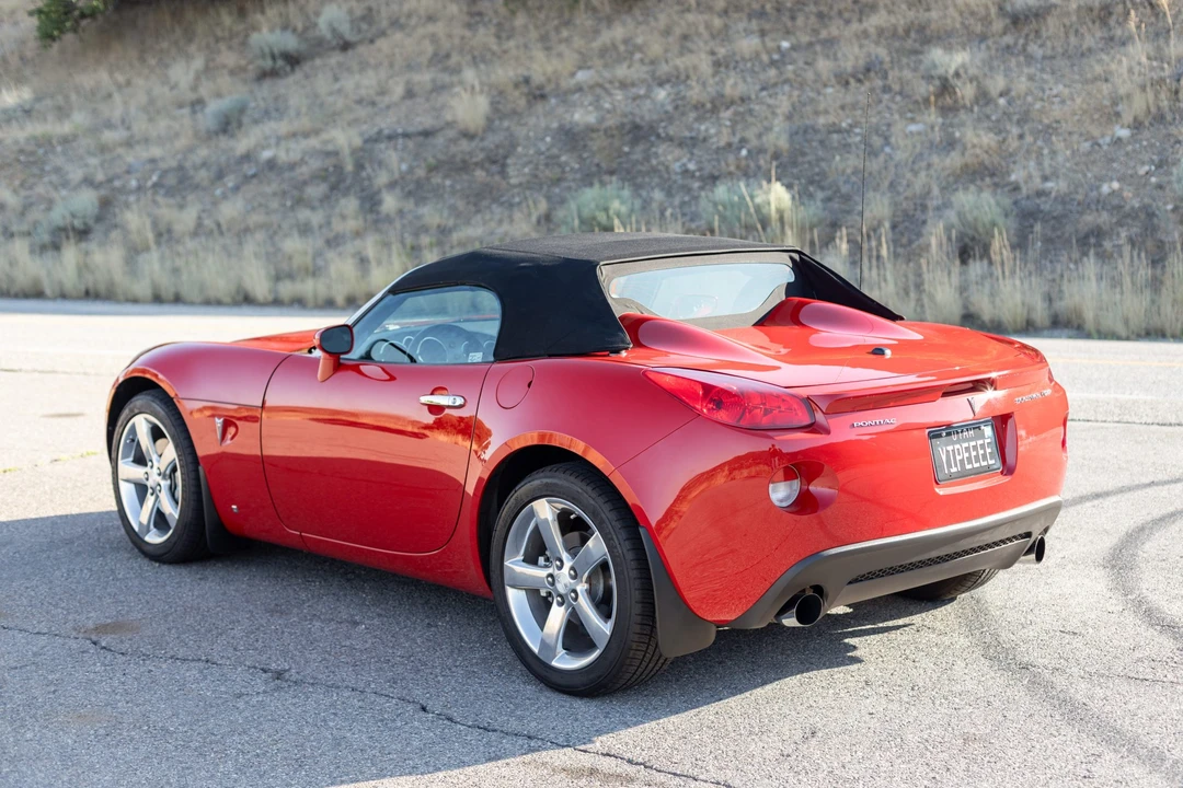 2007 Pontiac Solstice GXP - Image 15 of 31
