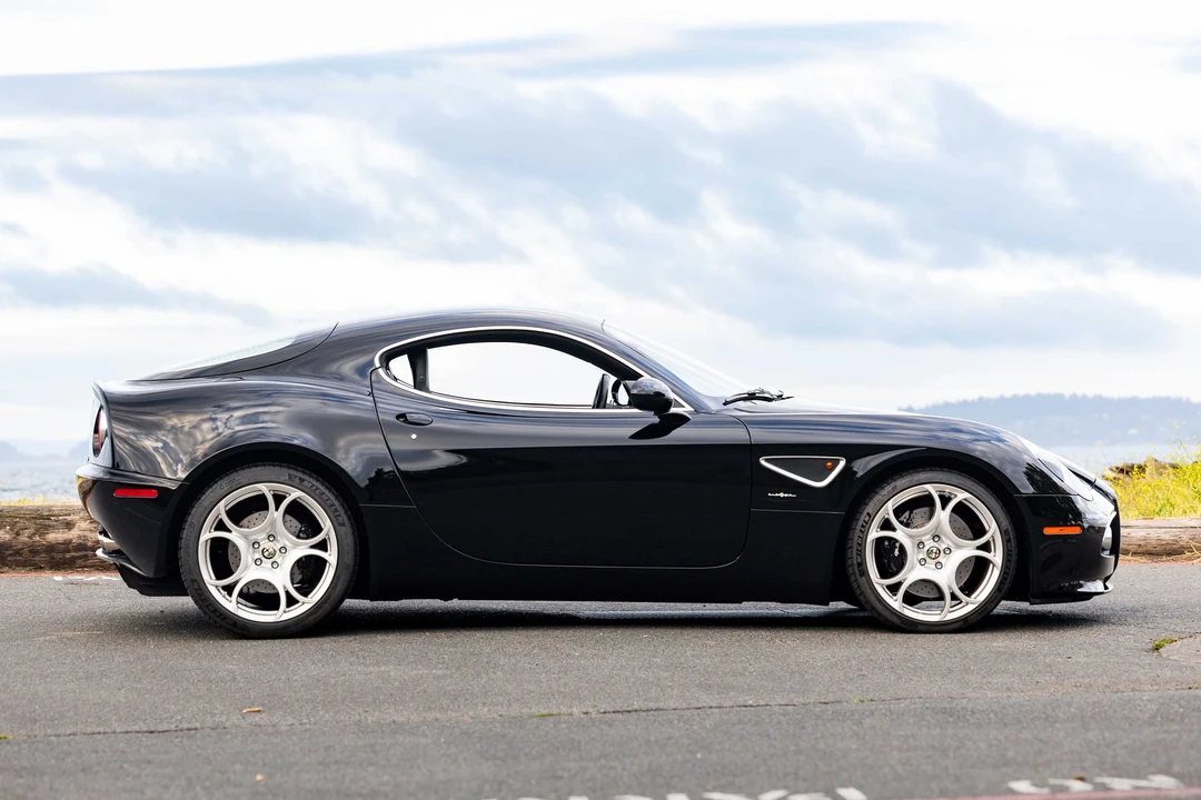 2008 Alfa Romeo 8C Competizione - Image 24 of 31