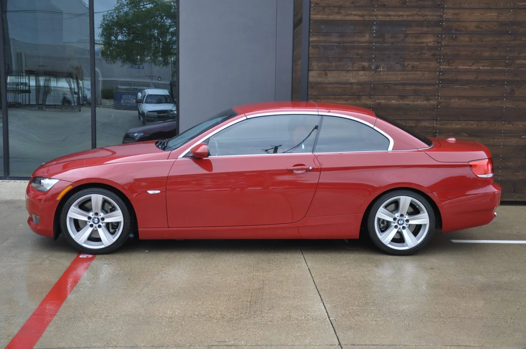 2008 BMW E93 335i Convertible - Image 11 of 31