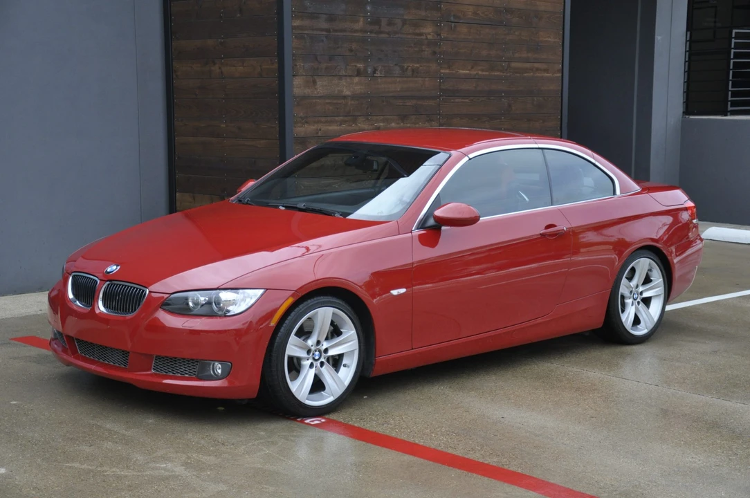 2008 BMW E93 335i Convertible - Image 3 of 31