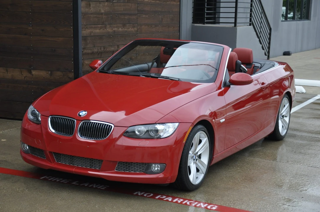 2008 BMW E93 335i Convertible - Image 14 of 31