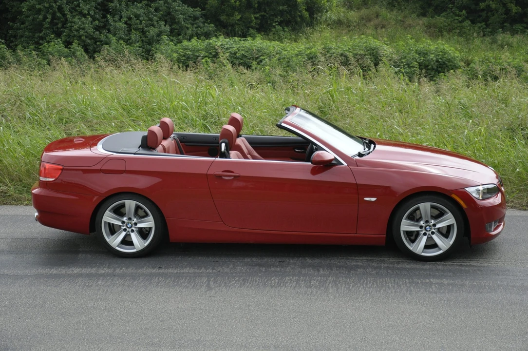 2008 BMW E93 335i Convertible - Image 26 of 31