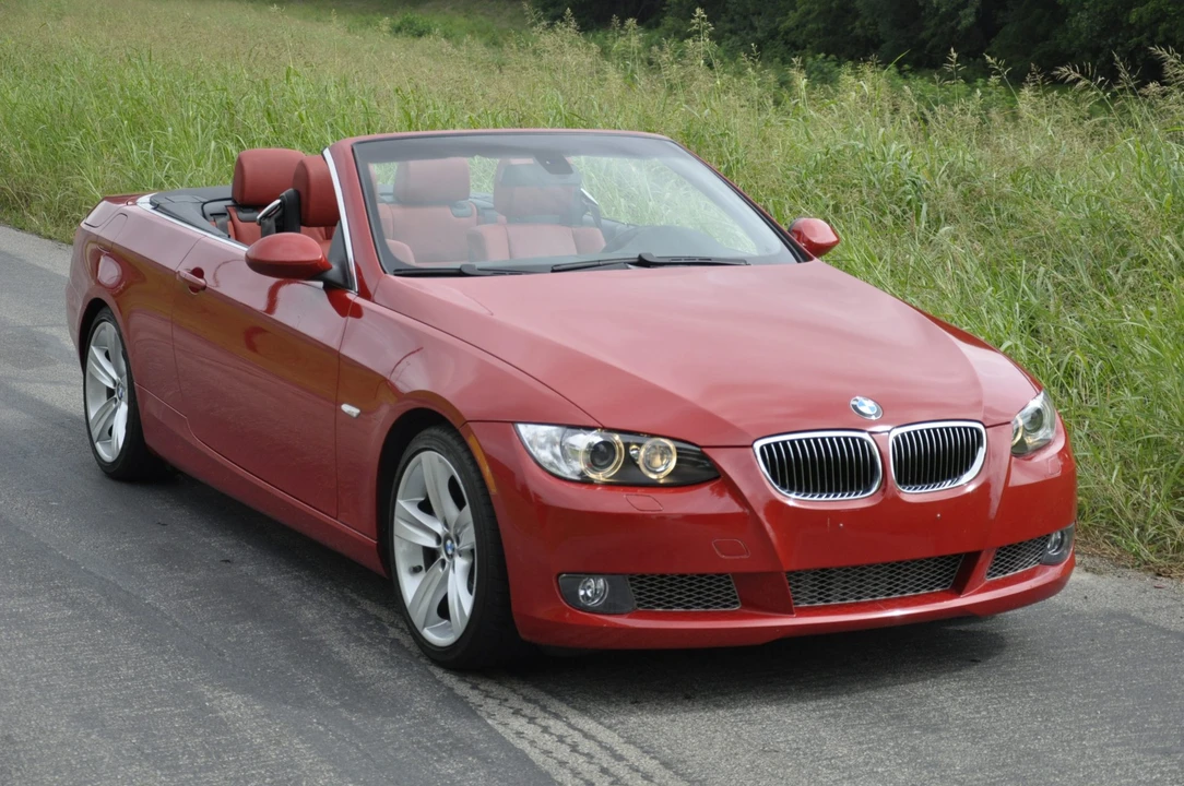 2008 BMW E93 335i Convertible - Image 19 of 31