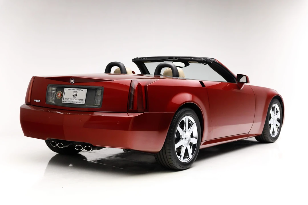 2008 Cadillac XLR - Image 7 of 31