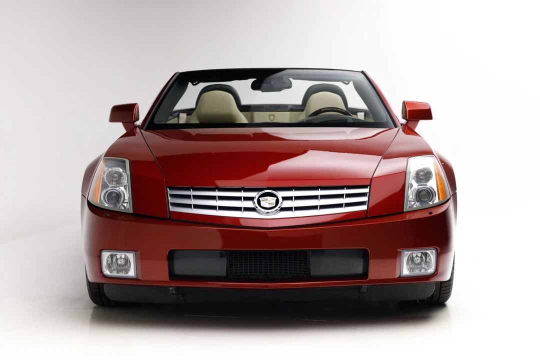 2008 Cadillac XLR - Image 10 of 31