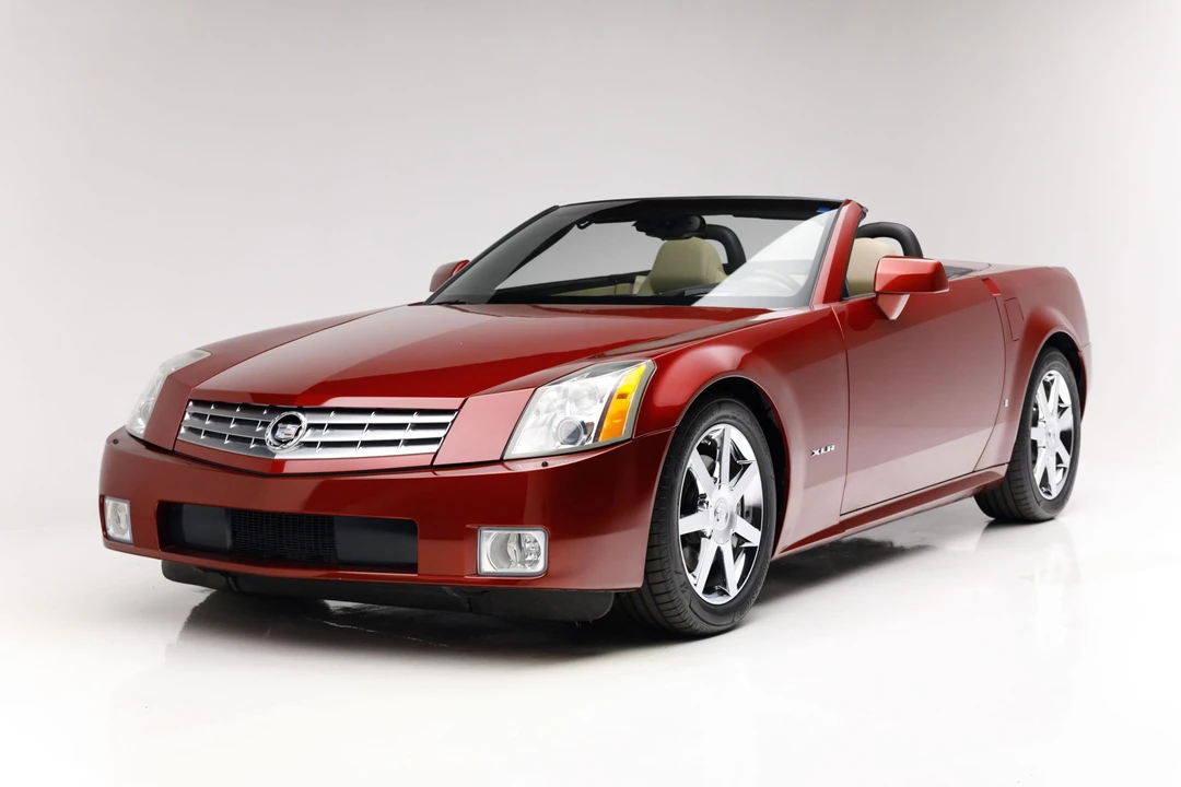 2008 Cadillac XLR - Image 3 of 31