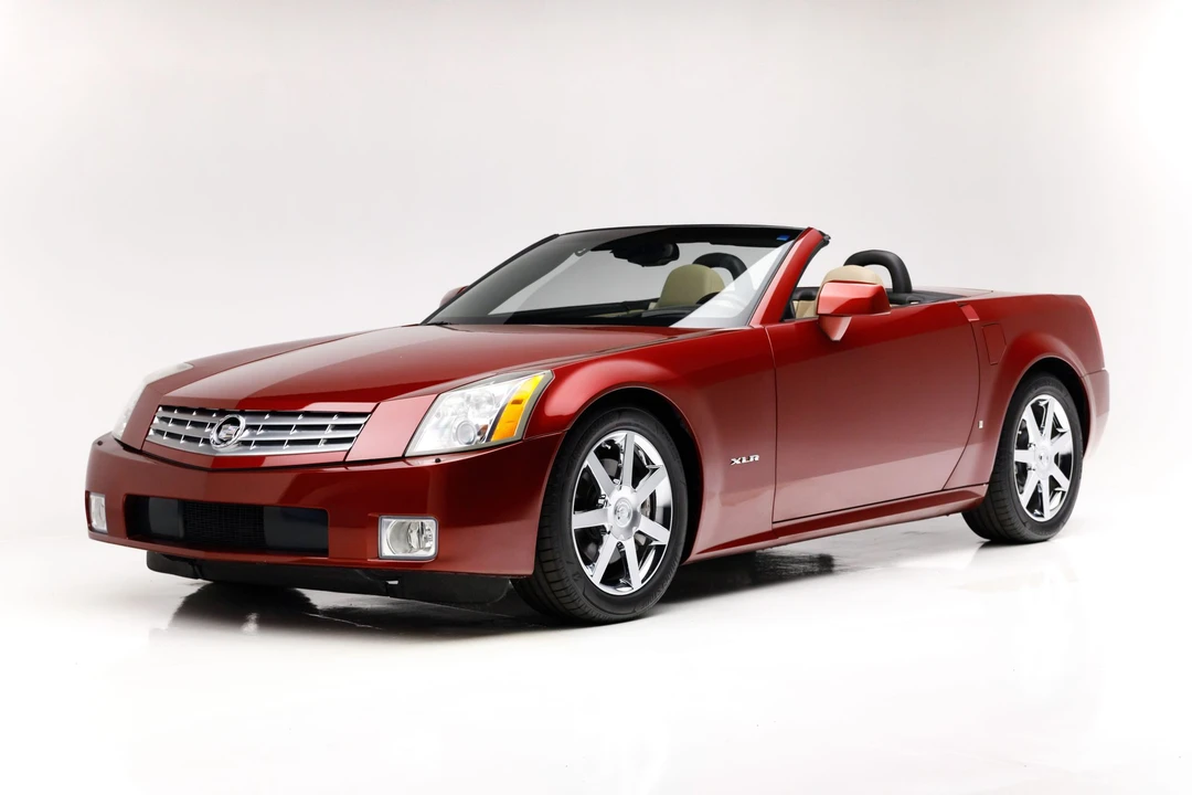 2008 Cadillac XLR - Image 2 of 31