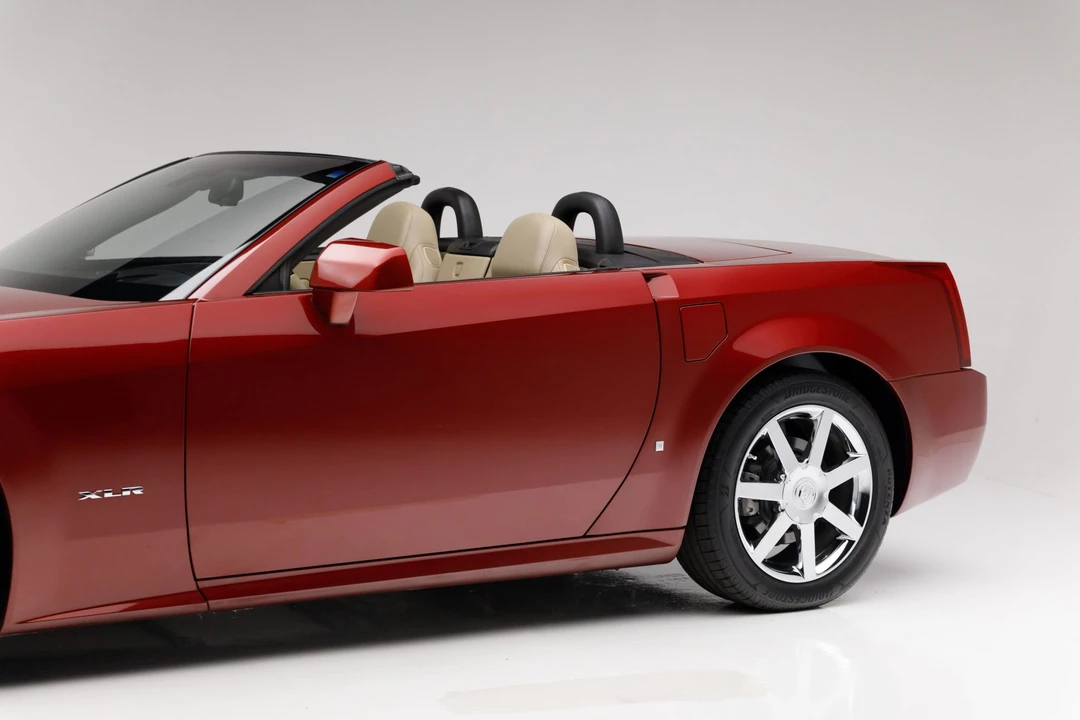 2008 Cadillac XLR - Image 22 of 31
