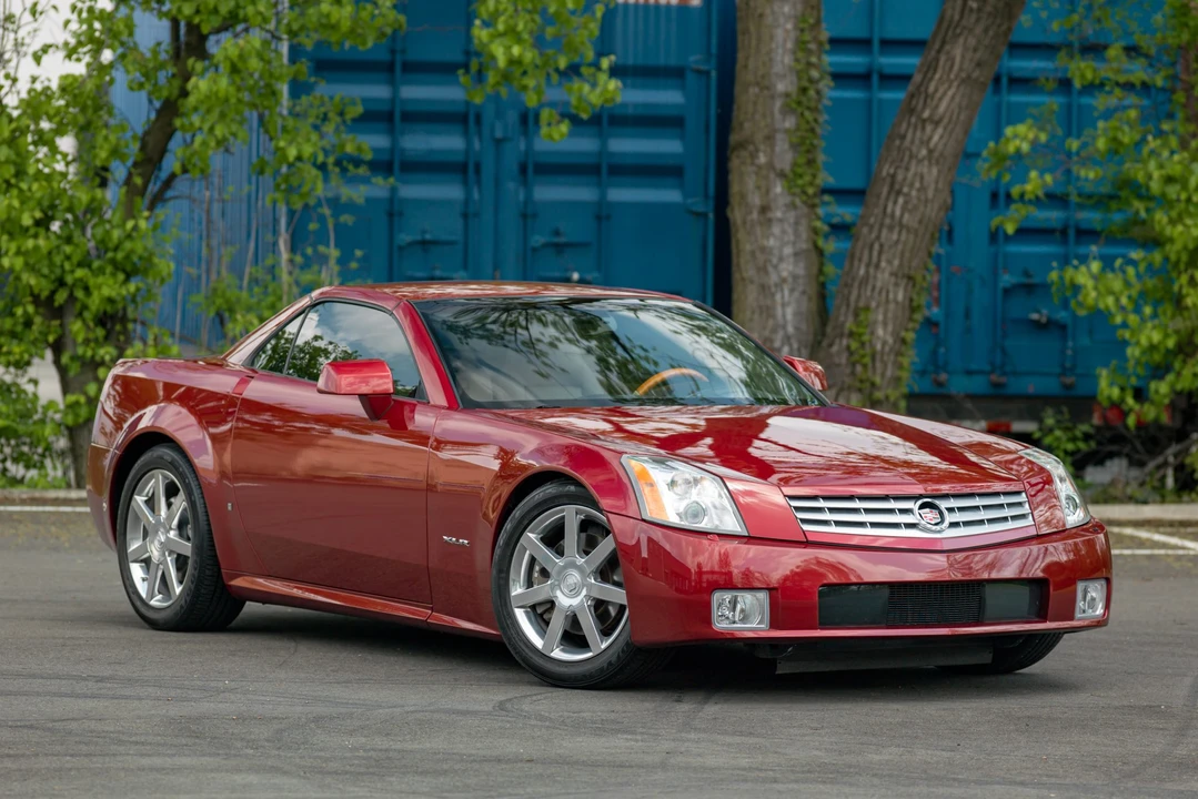 2008 Cadillac XLR - Image 28 of 31