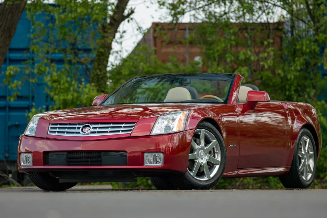2008 Cadillac XLR - Image 6 of 31