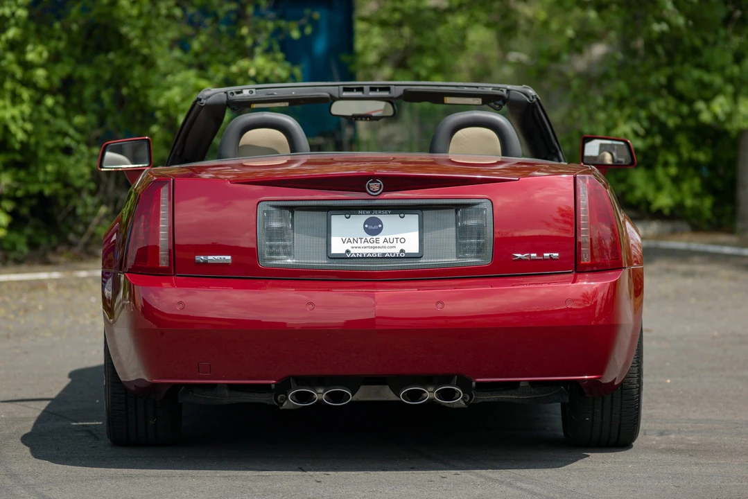 2008 Cadillac XLR - Image 15 of 31