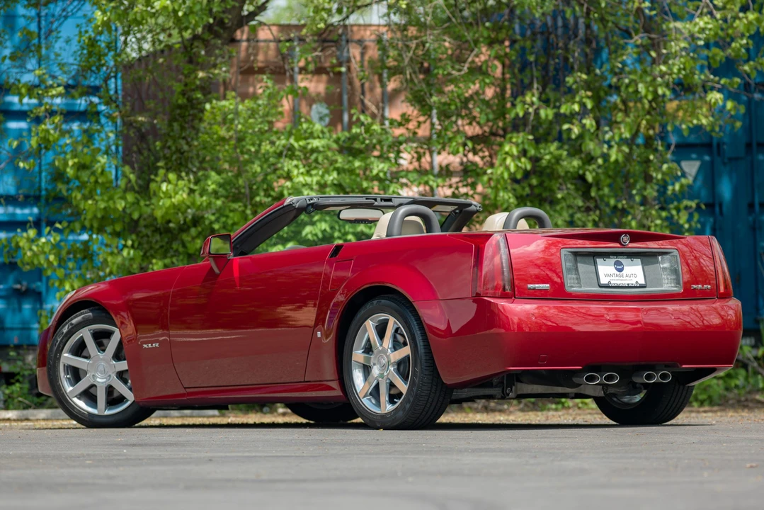 2008 Cadillac XLR - Image 13 of 31